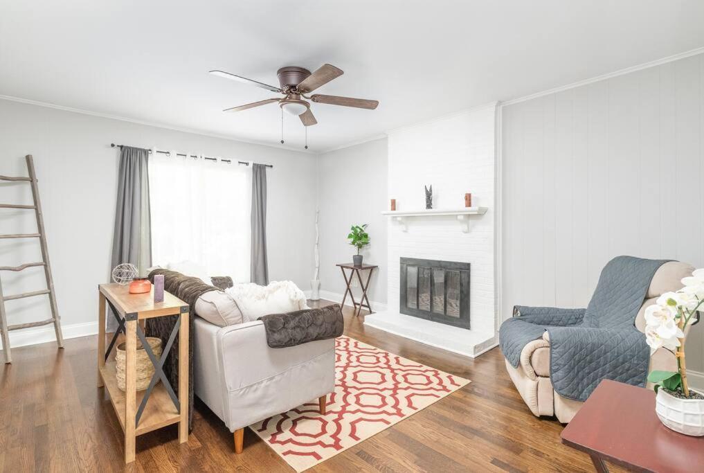 Apartmán Spotless 4Br Near Clt Uptown, Fast Wi-Fi Charlotte Exteriér fotografie