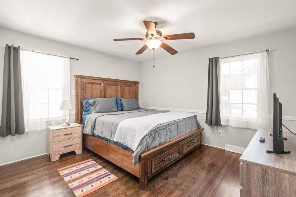 Apartmán Spotless 4Br Near Clt Uptown, Fast Wi-Fi Charlotte Exteriér fotografie