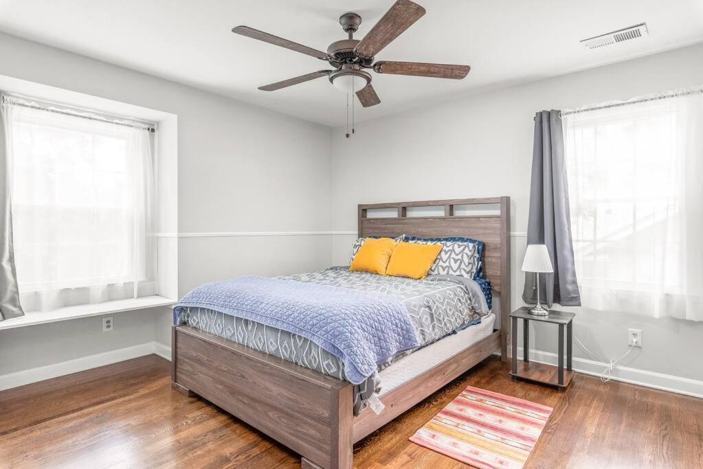 Apartmán Spotless 4Br Near Clt Uptown, Fast Wi-Fi Charlotte Exteriér fotografie